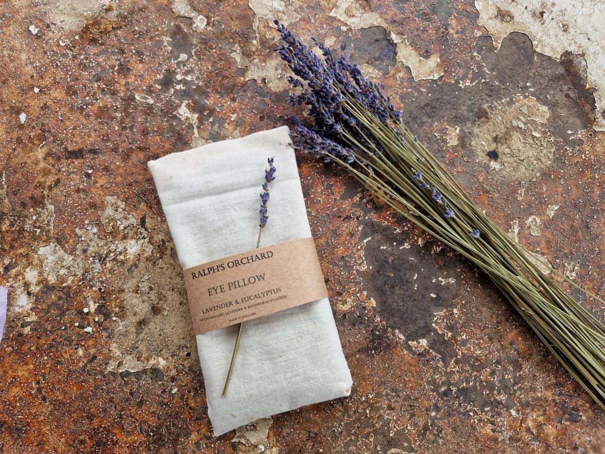 Lavender Eye Pillow – Aromatherapy for Sleep, Yoga & Headache Relief